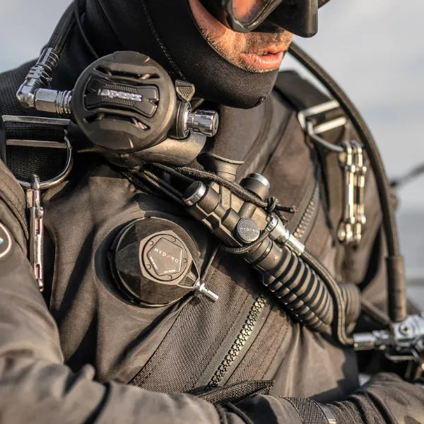 HYDPRO D01 Stealth <br> שסתום ניפוח לחליפה יבשה